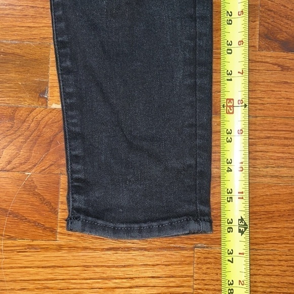 AMERICAN Eagle Next Level Stretch Distressed Ripped Goth Black Jeans 10 Short - Picture 11 of 16